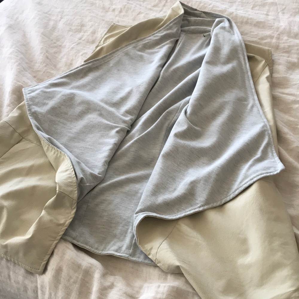 Reversible vest